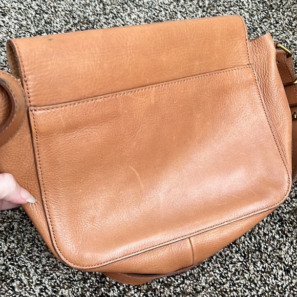 Madewell Abroad Brown Leather Shoulder Bag, marks on leather and strap - Picture 7 of 8